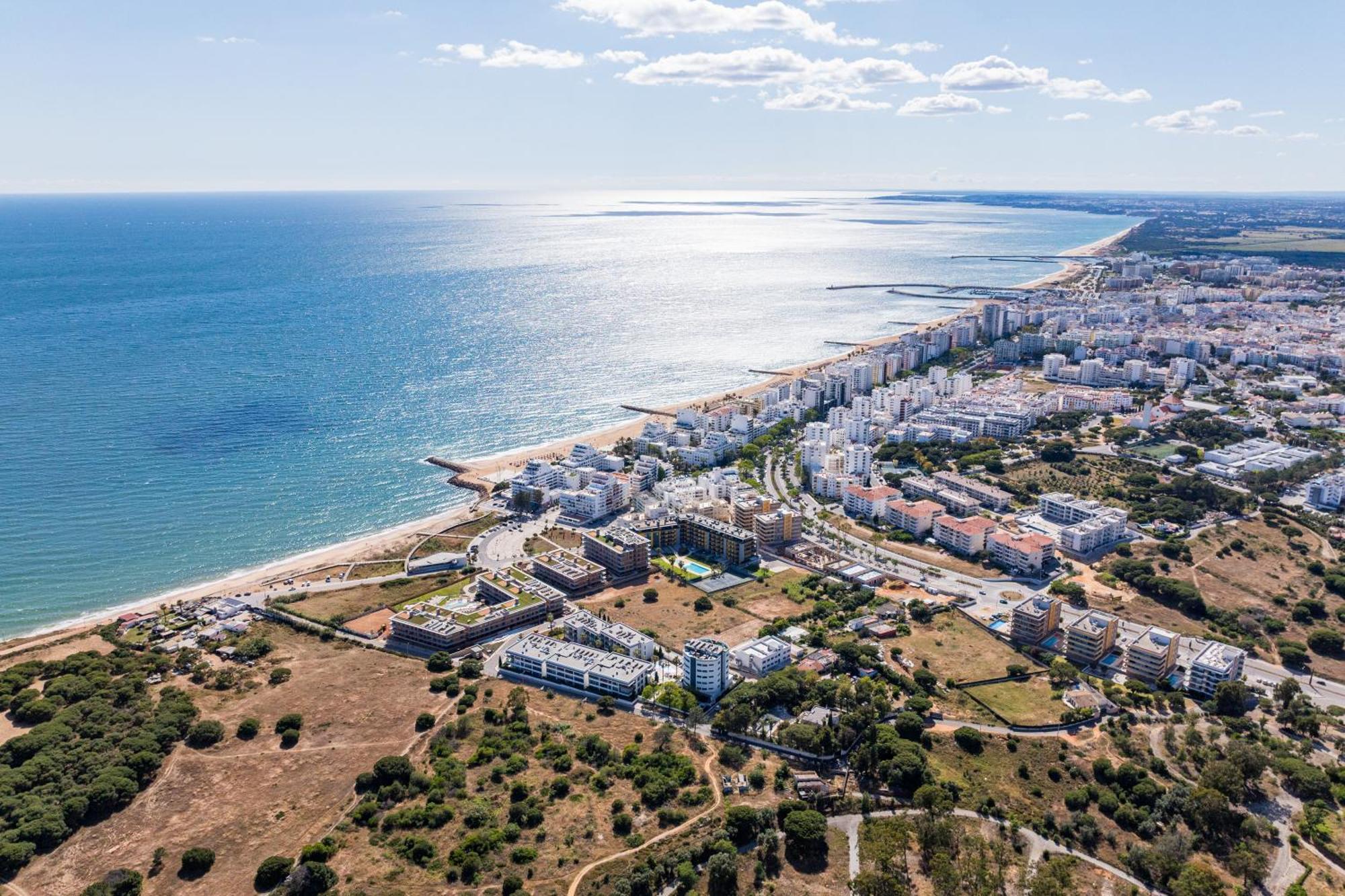 Cavalo Preto Luxury Beach Apartment By Golden Zenith Quarteira Εξωτερικό φωτογραφία