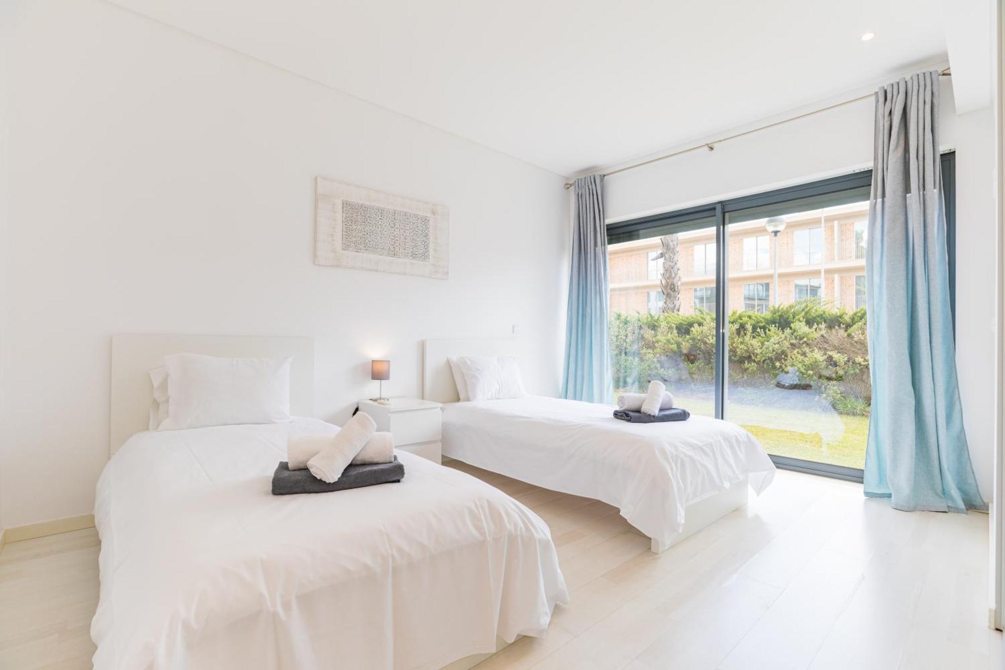 Cavalo Preto Luxury Beach Apartment By Golden Zenith Quarteira Εξωτερικό φωτογραφία