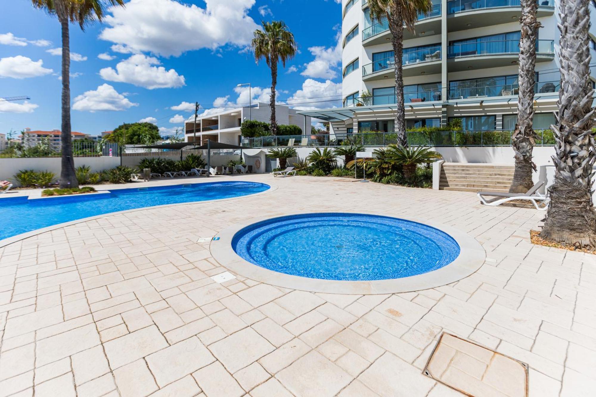 Cavalo Preto Luxury Beach Apartment By Golden Zenith Quarteira Εξωτερικό φωτογραφία